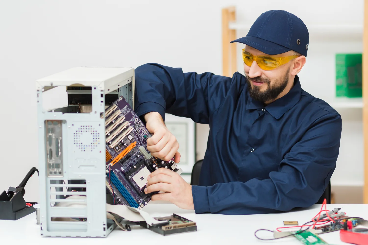 Comprehensive Tablet Repair Services - 九游